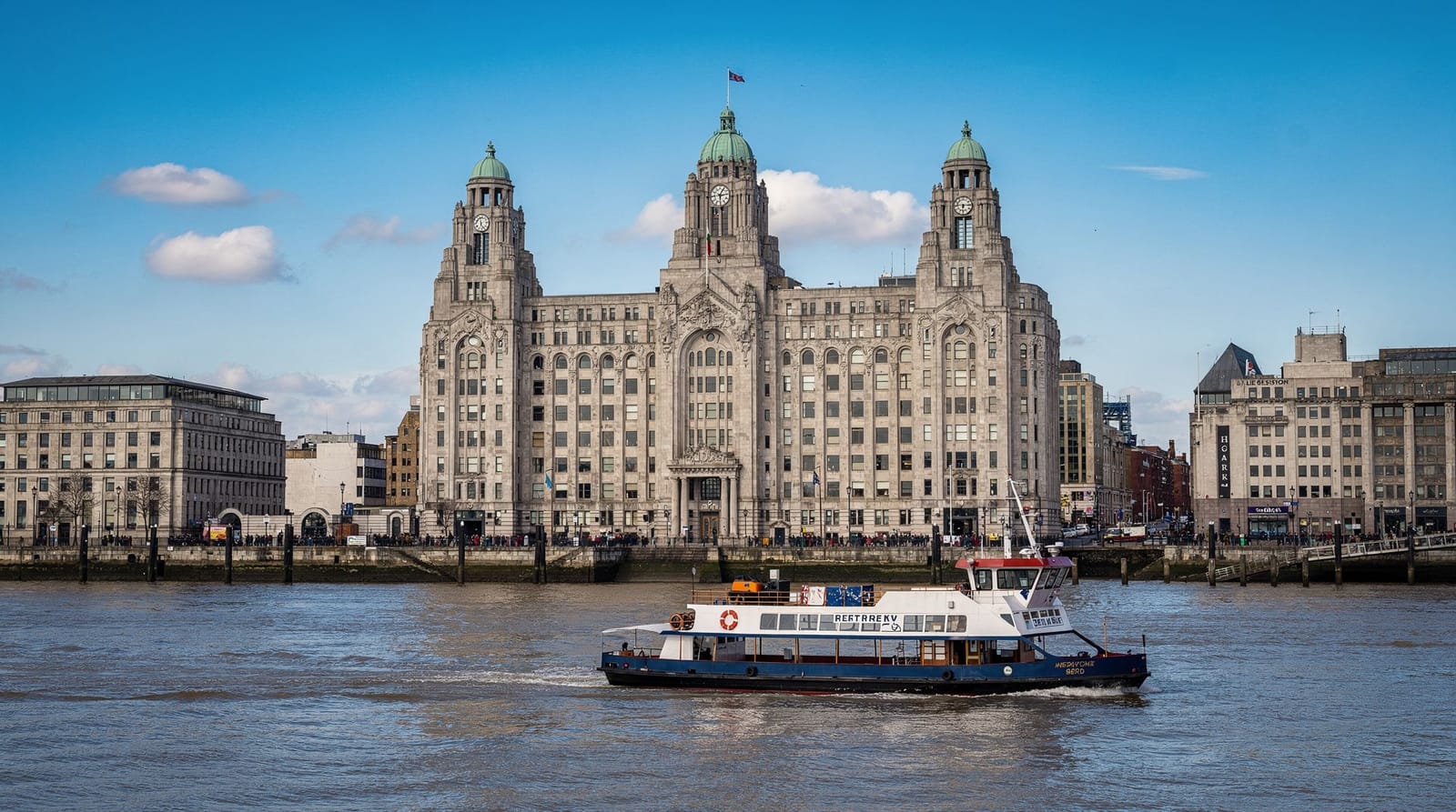 Liverpool in a day from Chester, a realistic itinerary — Liverpool is about 45 minutes from Chester by train. A realistic one-day plan co