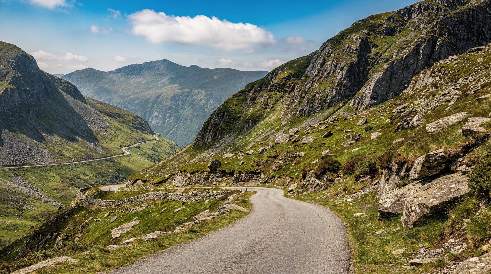 Chester to Snowdonia, planning the mountain day trip properly — How to get from Chester to Snowdonia for a day trip — routes by car, train and g