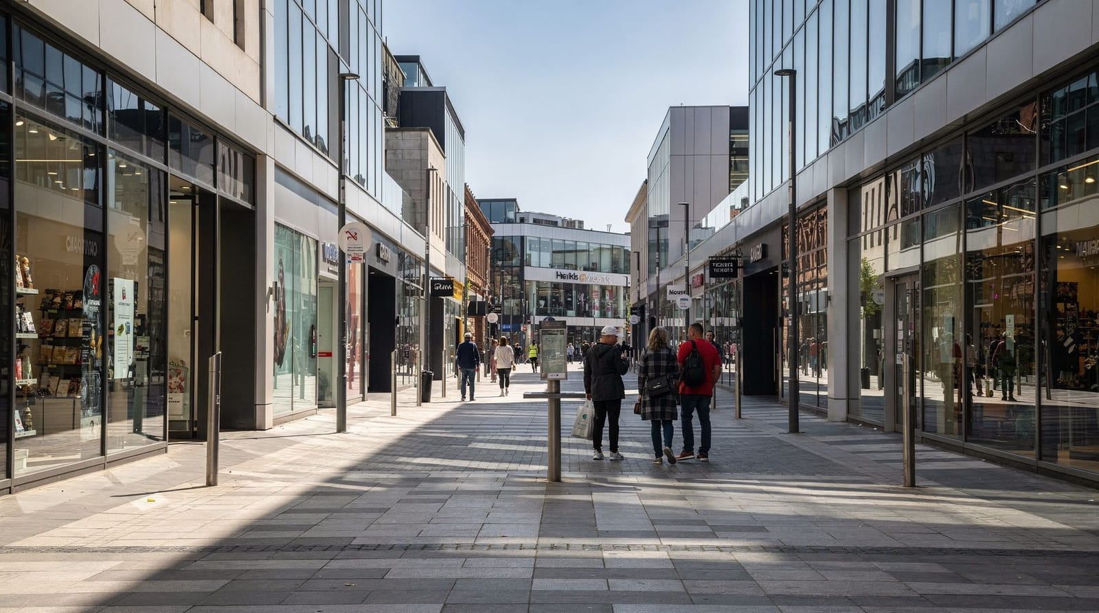 Liverpool ONE — shopping, opening hours and getting there from Chester
